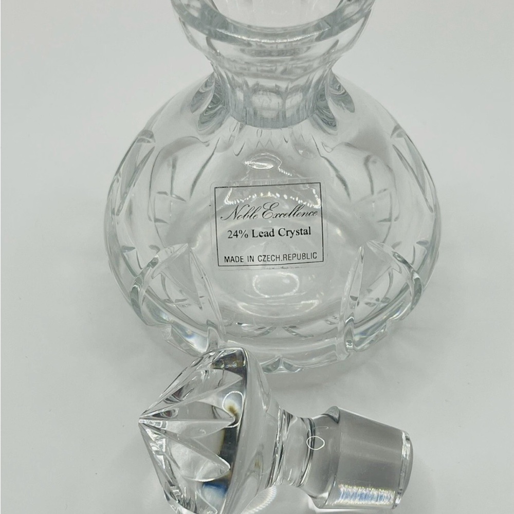 Sophisticated CRYSTAL PERFUME BOTTLE~ Czech Republic - Picture 2 of 6